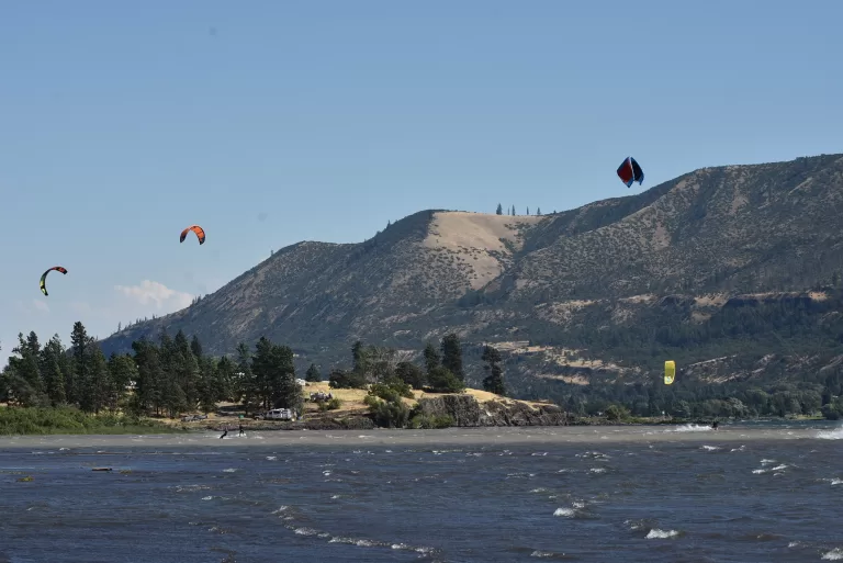 Kiteboarding Lessons in the Gorge Lyle Washington
