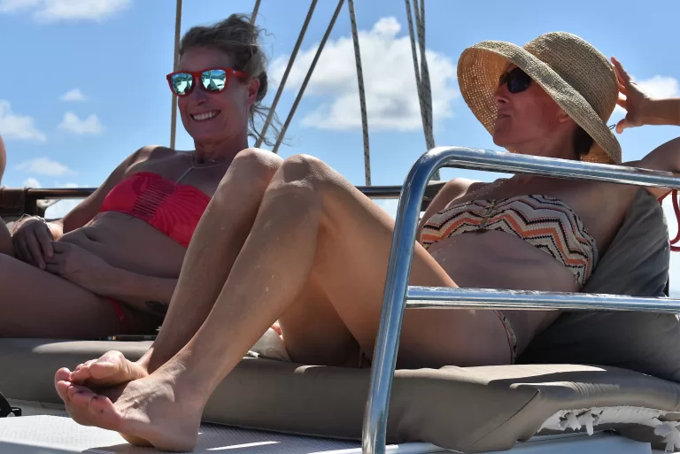 wendy and erika chillin